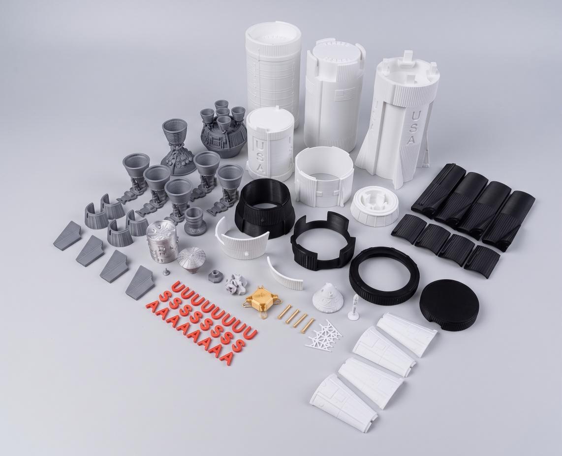 Saturn V Apollo - Kit modèle assemblé — vue 3